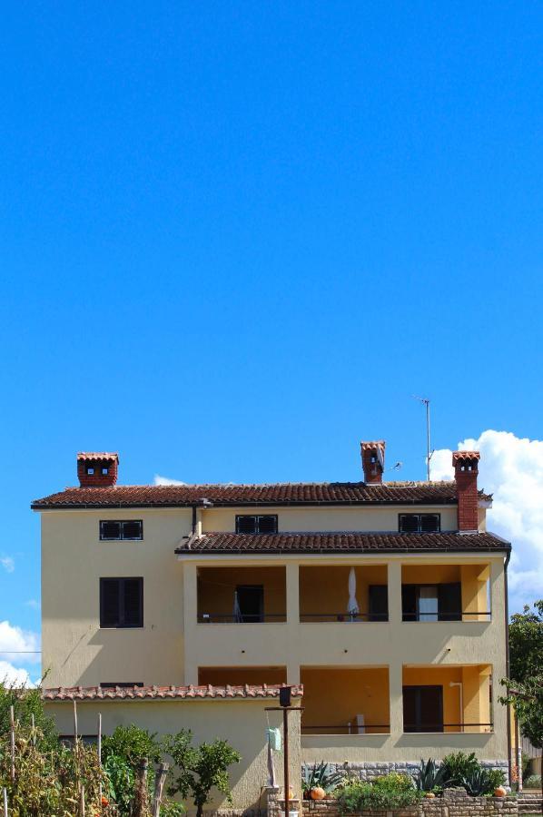 Apartment Dekovic Poreč Exterior foto
