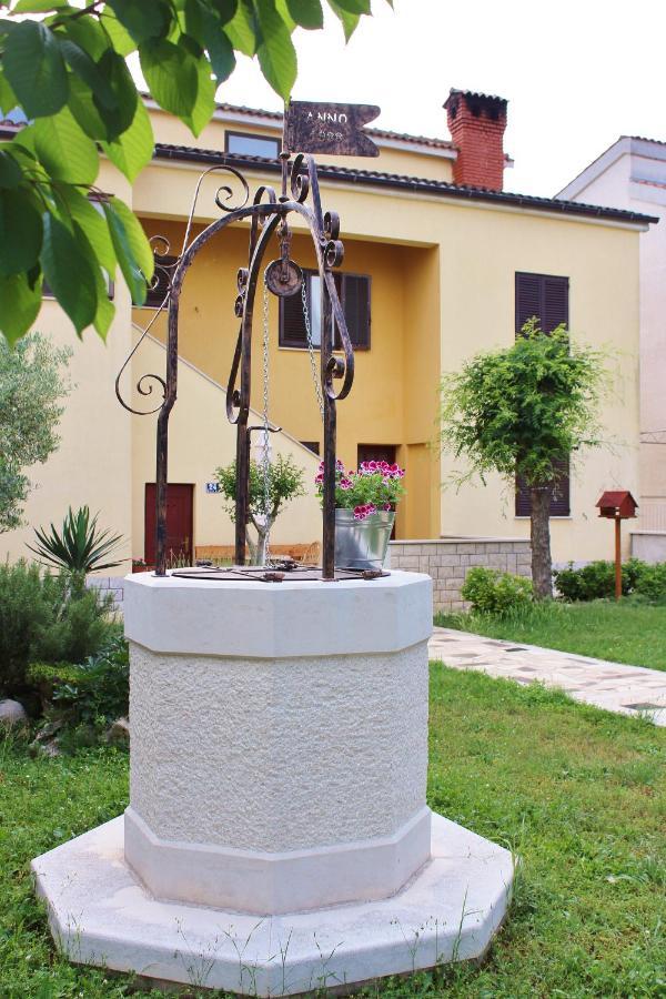 Apartment Dekovic Poreč Exterior foto